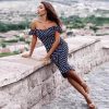 robe a pois ajustee courte