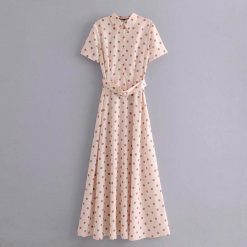 robe a petit pois blanc