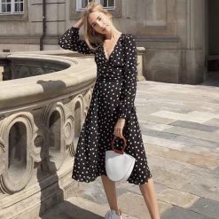 Robe Noire Fluide Mi Longue À Pois Année 50
