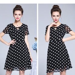 petite robe noire a pois