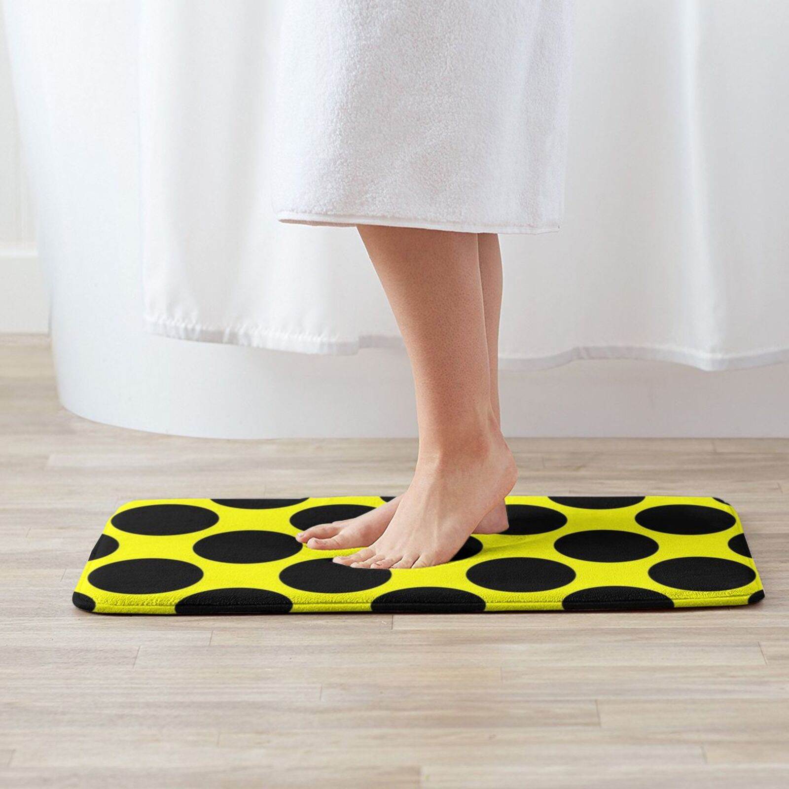 Happy Bumblebee – tapis doux et antidérapant à pois jaunes et noirs, coussin pour une chaude journée de printemps 2