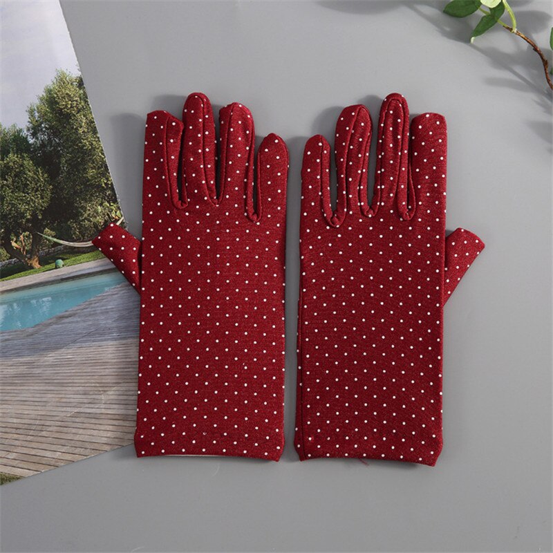 Ce sont les gants qui feront de vous la femme la plus élégante et sexy cet